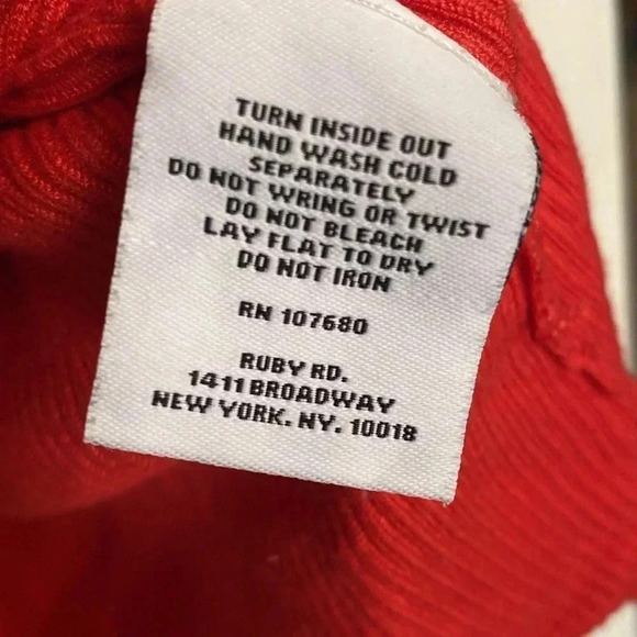 Ruby Rd - red sweater tank - with beaded neck line - size XL - Picture 4 of 5